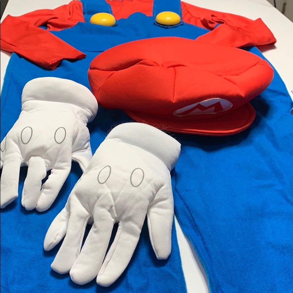 Super Mario Halloween costume size S/P (4-6)